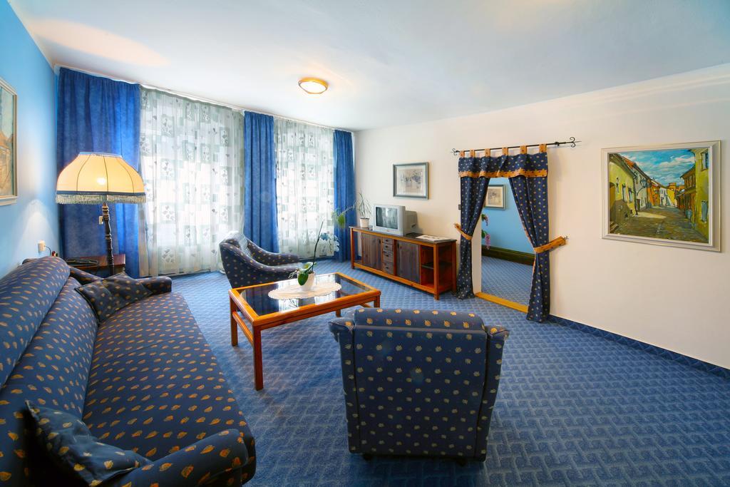Hotel Solaster Garni Třebíč Exteriör bild