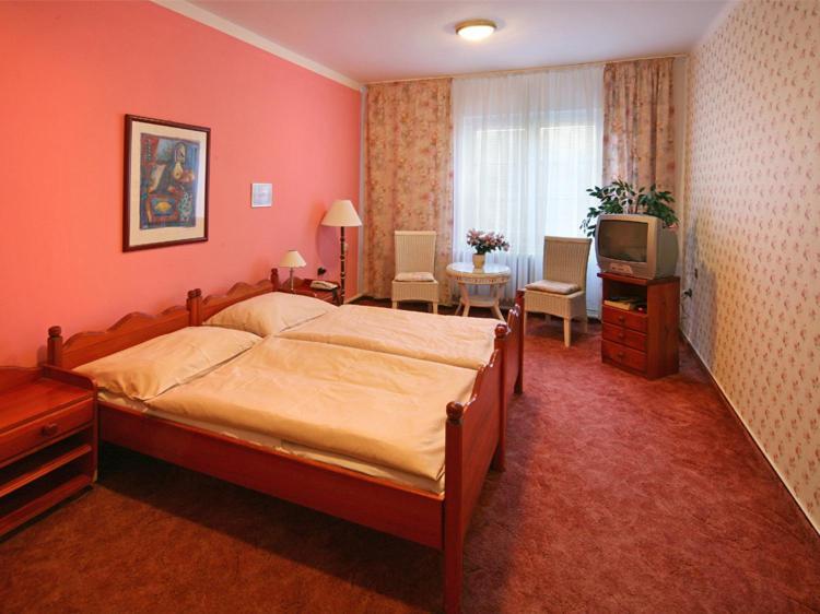 Hotel Solaster Garni Třebíč Exteriör bild